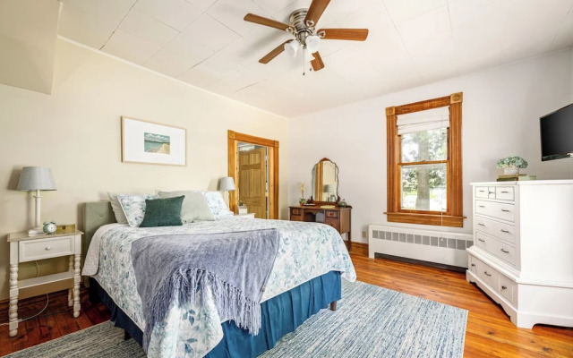 The Cottonwood Inn B&B