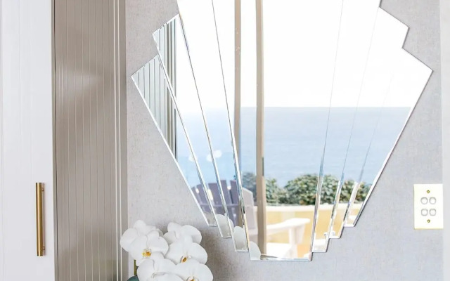 Jonahs Restaurant & Accommodation, Whale Beach