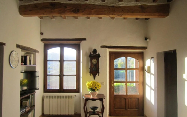 Tana Del Tasso