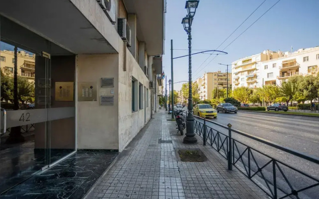 Modern 1-bedroom Retreat in Pangrati