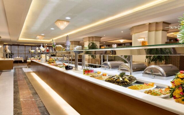 Ramada Al Hada Hotel And Suites