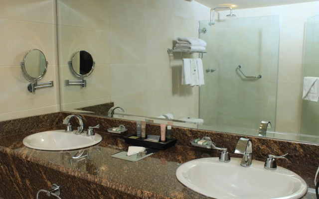 Radisson Hotel Panama Canal