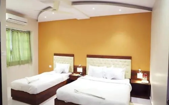 Hotel Golden Hyatt Inn