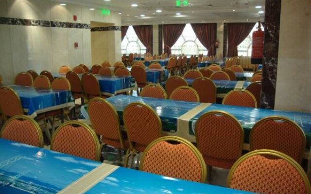 Rabwat Al Safwah Golden Hotel