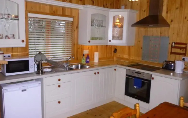 Belan Lodge - Courtyard Accommodation,"The John Hariffs"