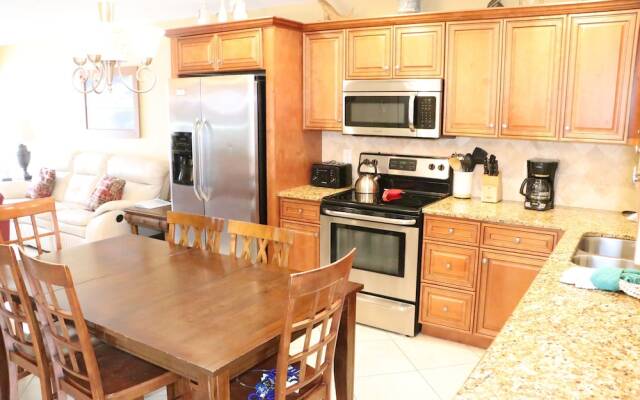 Jamaica Royale 076 - 2 Br Condo