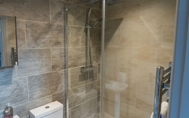 1 Bed Studio in Two Dales, Near Matlock & Bakewell