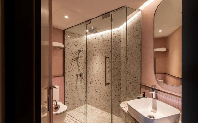 Hillwood House Hotel