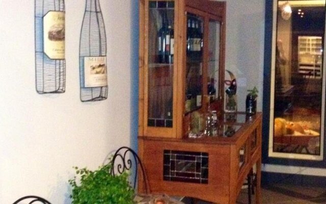 Prairie Schooner Inn