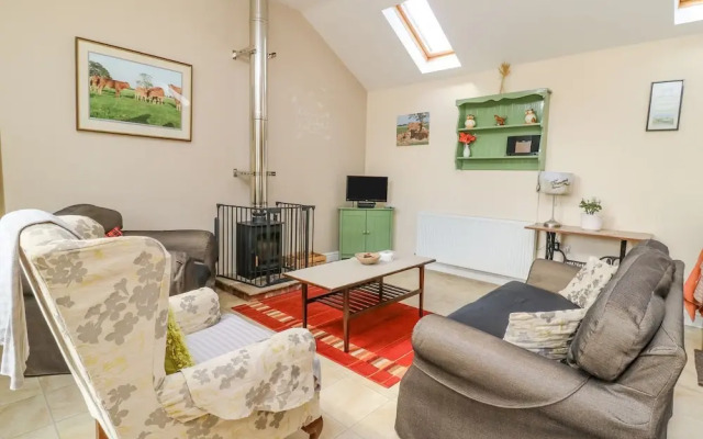 1 Pines Farm Cottages