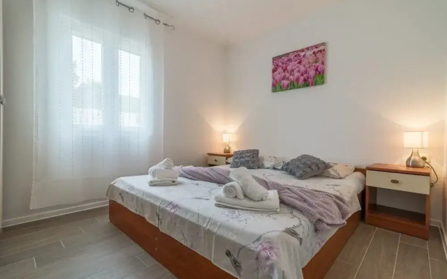 Sandra - 150 Meters From the Beach - A1