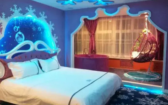 Yinhe Theme Apartment (Taiyuan Shimao Shop)