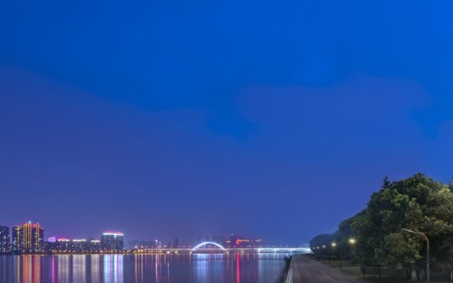 The Azure Qiantang, a Luxury Collection Hotel, Hangzhou