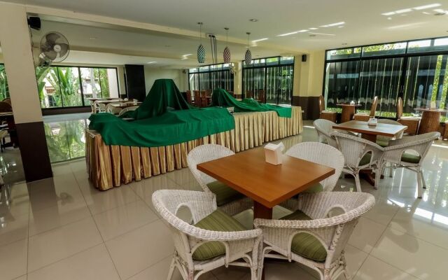 NIDA Rooms Plaza Rop Wiang 19 Home