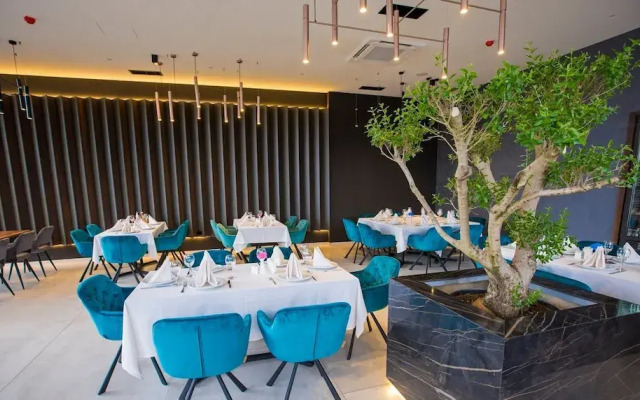 Astoria Luxury & Spa