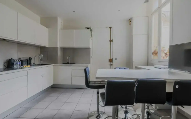 Spacious Apartment - 5br/12p - Chaillot