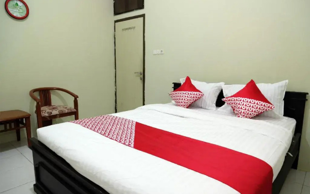 OYO 752 Abz Guest House Syariah