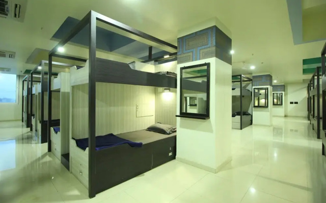 Jackpot In & Out Dormitory