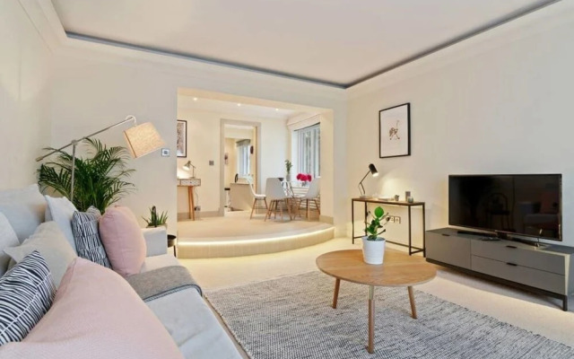 Luxury Knightsbridge 2bed nr Harrods & Hyde Park!