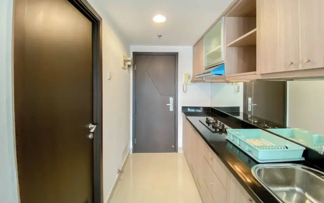 Homey And Nice Studio Tamansari The Hive Apartment