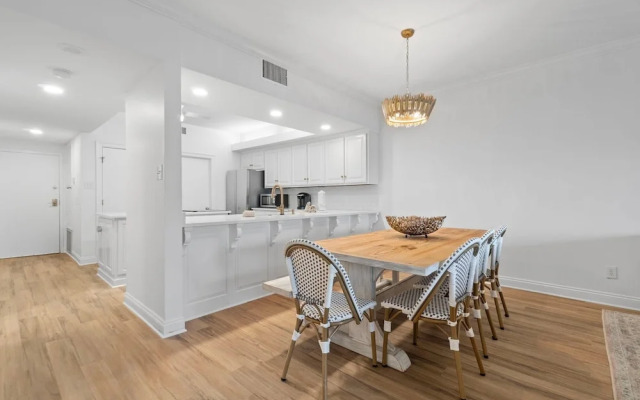 Shipwatch Riverside E104