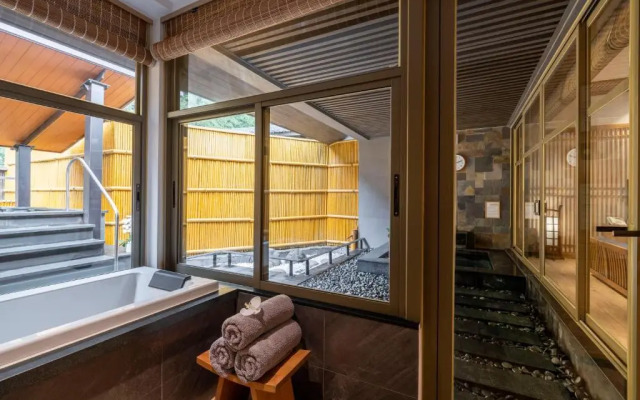 Yoko Onsen Quang Hanh