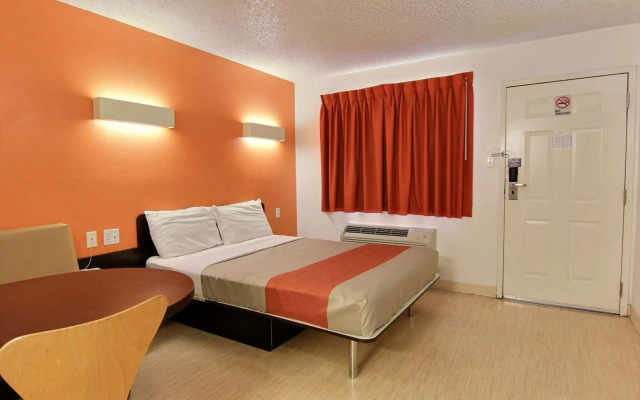 Motel 6 Austin, TX - North Central