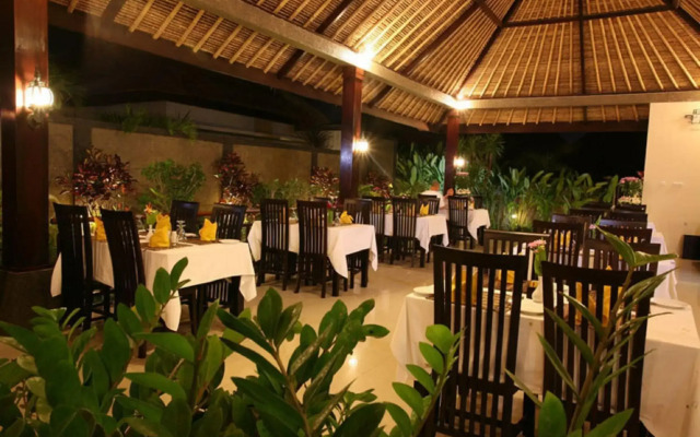 Bali Rich Seminyak Villas