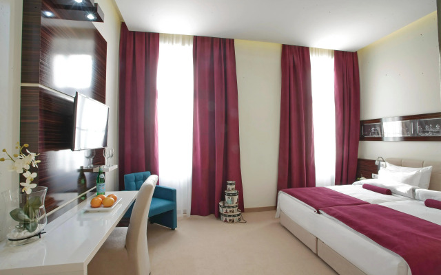 Hotel Theater Belgrade