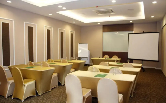 D'Bamboo Suites