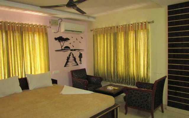 Hotel Maruthi Residency Inn & Restaurant