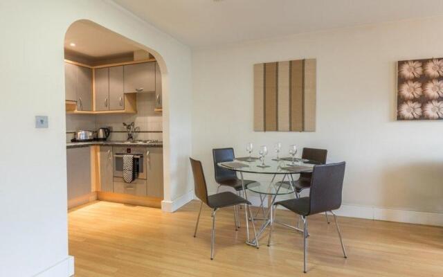 2 bed 2 baths in a central location ☆☆☆☆☆
