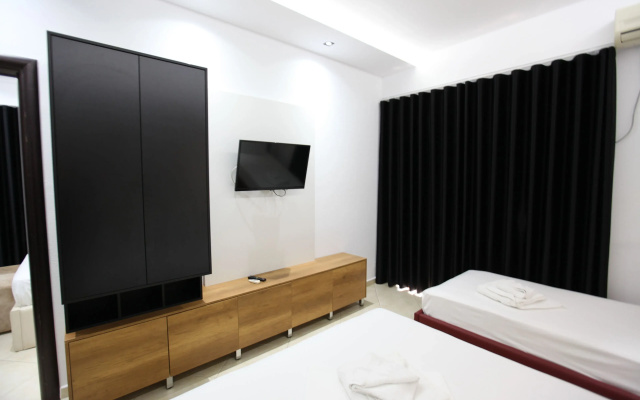 Central Park Hotel Ksamil