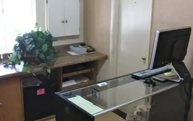 Holland Inn and Suites