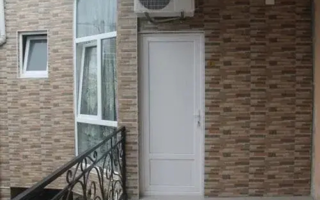 Rudi Guest House