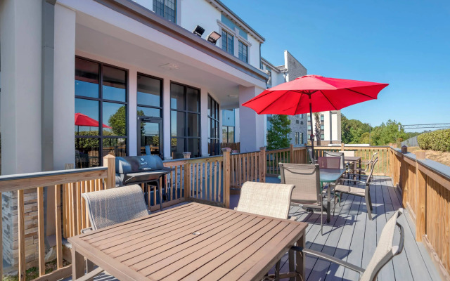 Comfort Suites Hattiesburg near University