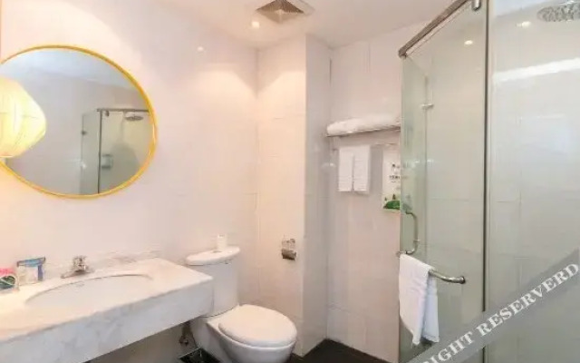 Tianzhirun Hotel (Heart of Jinhua Jinhua World Trade City Plaza)