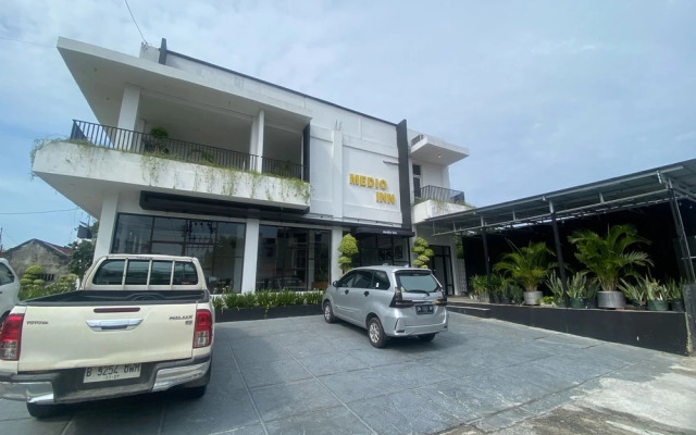 Urbanview Hotel Medio Inn Palu by RedDoorz