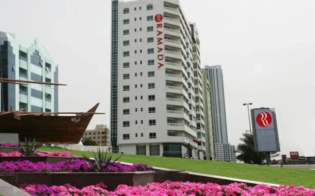 Landmark Suites Hotel