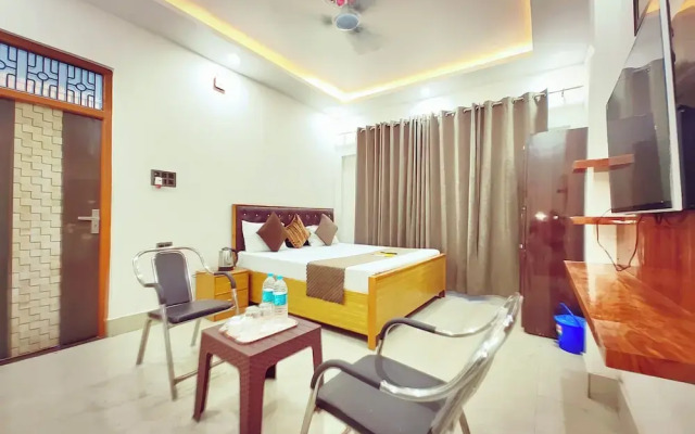 Hotel Mateshwari Palace Ayodhya