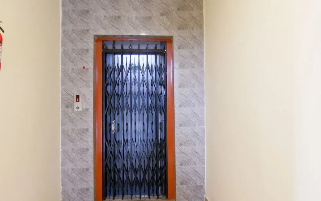 Oyo 13123 Srk Grand