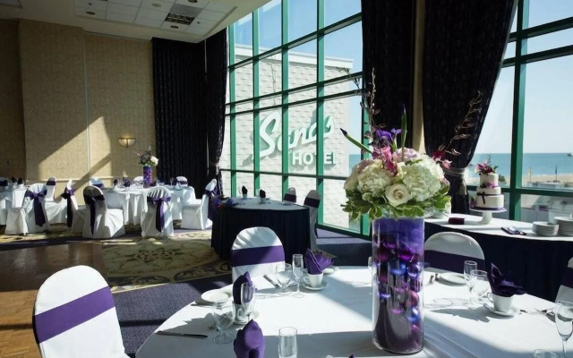 Atlantic Sands Hotel & Conference Center