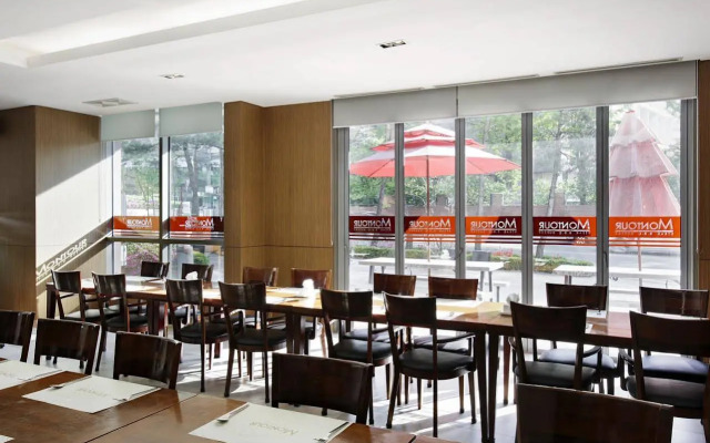 Vabien Suites 2 Serviced Residence