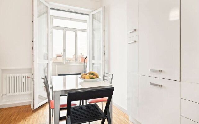 Porta San Felice e Paladozza Apartment