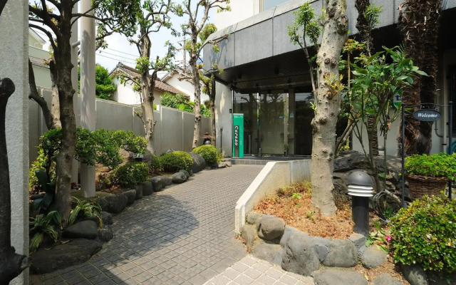 Cerezo Hotel