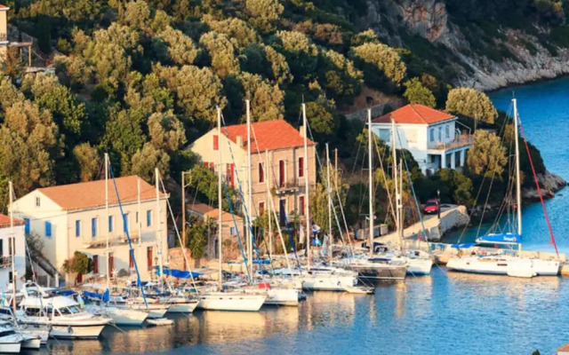 Loutsa Waterside in Vathy