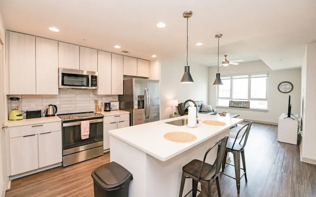 Uptown Fully Furnished Apartments
