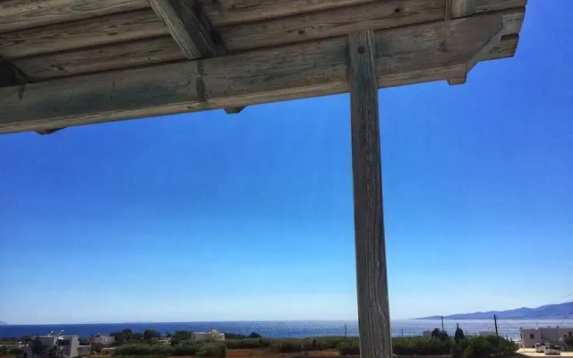 Naxos Harmony