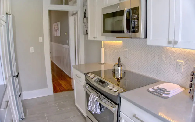 Beautiful Brick 2 Bedroom Home