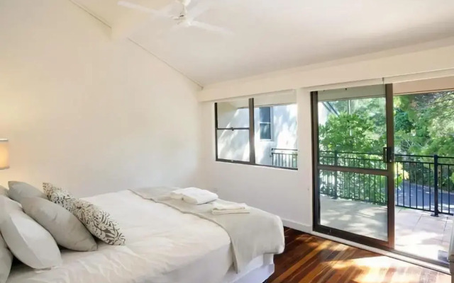 Little Cove Townhouse 2 Pandanus Street 14